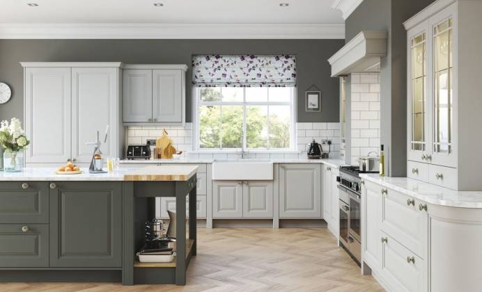 classic-traditional-country-jefferson-painted-gun-metal-light-grey-kitchen-belfast-hero