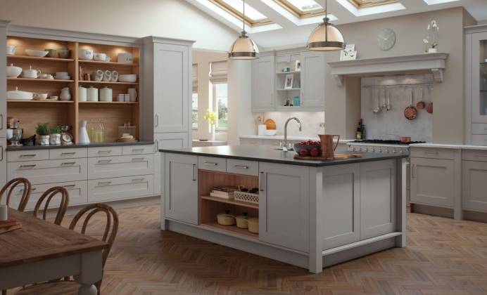 modern-contemporary-classic-georgia-painted-light-grey-kitchen-hero