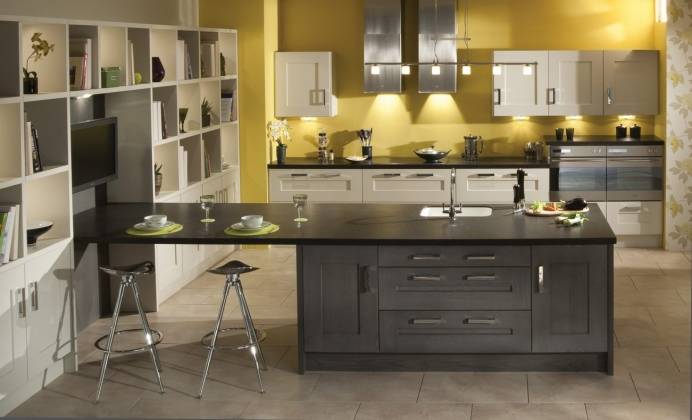 modern-contemporary-clonmel-oak-stained-anthracite-and-painted-mussel-kitchen-hero